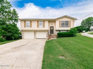 3607 Westmeadow Ct, Louisville, KY 40258