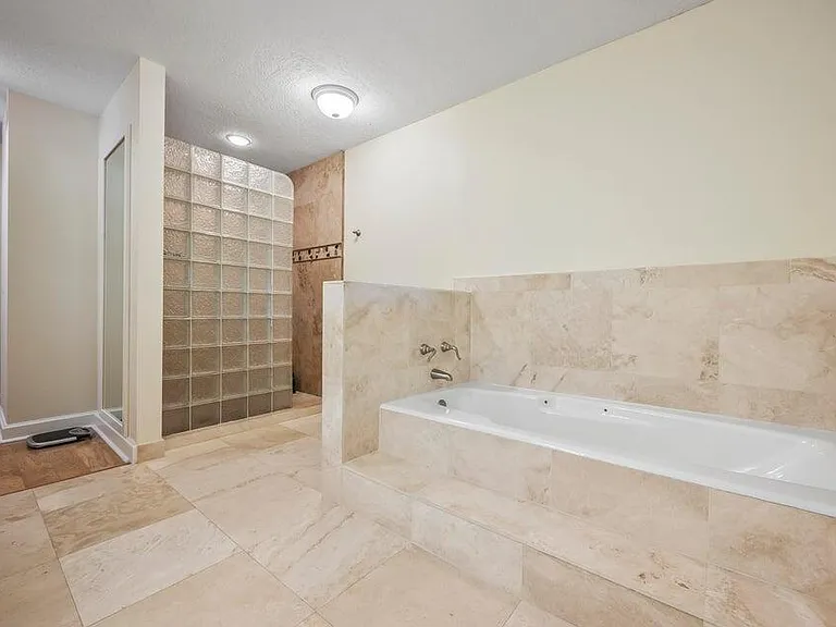 14394 Cypress Island Ct — Photo 31