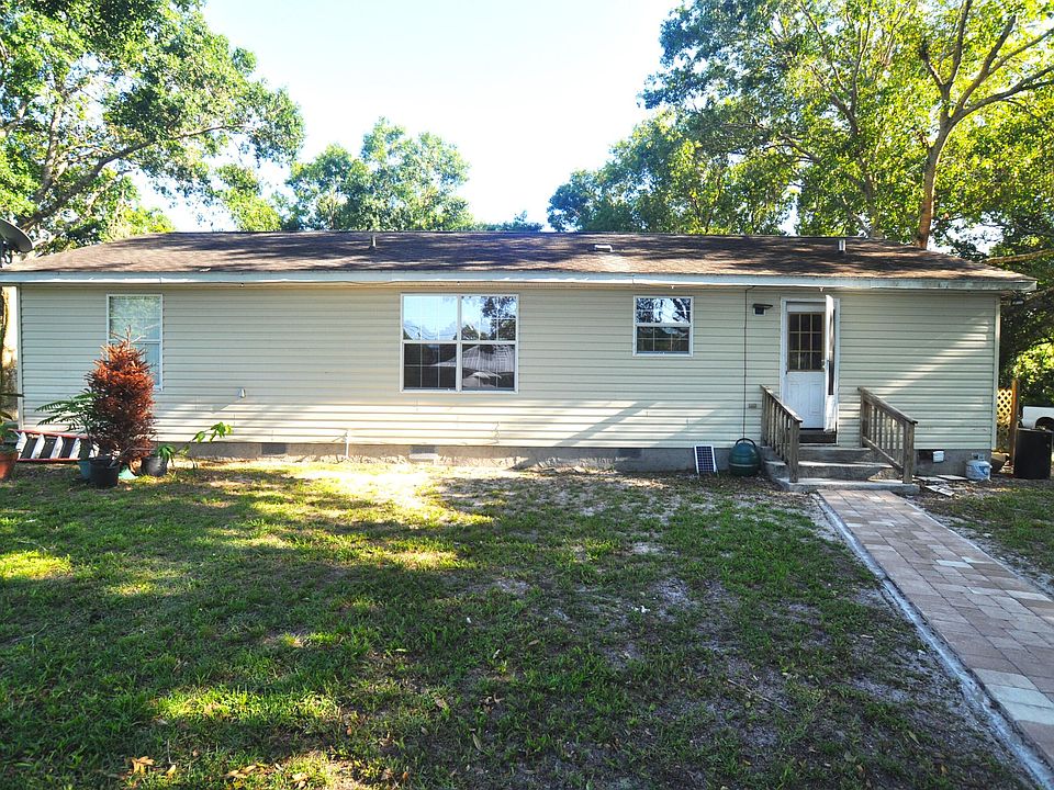 1st image of 7437 NW 81st Court