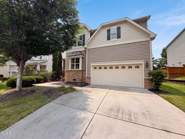 2720 Kinsley Pl, Raleigh, NC 27616