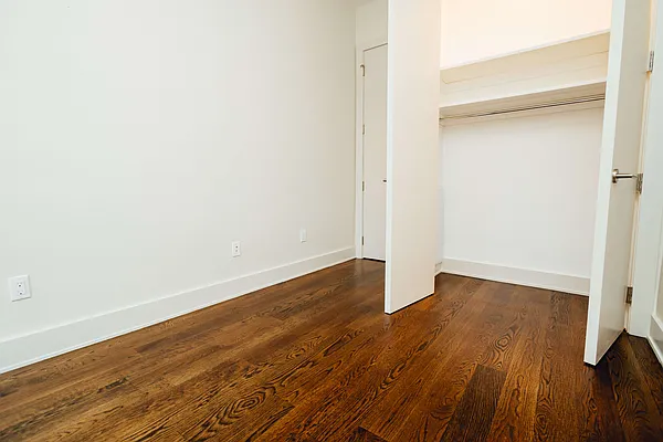 Rented by Nooklyn NYC LLC | media 32