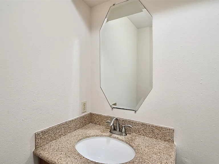 8314 La Roche Ln — Photo 22