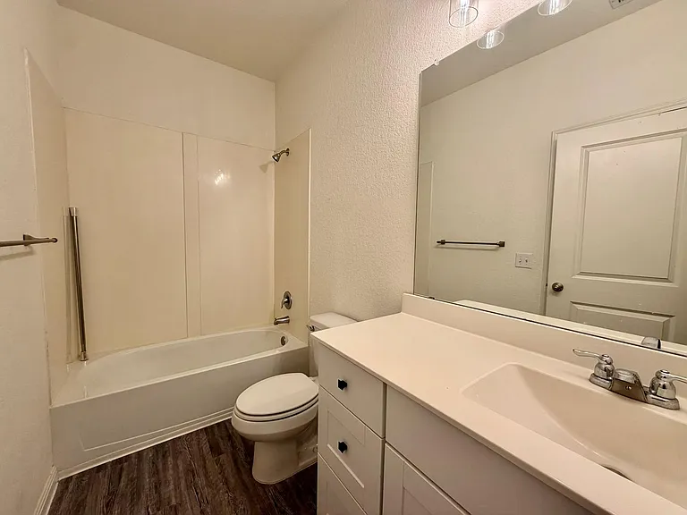 19505 Cloudy Bay Dr — Photo 15