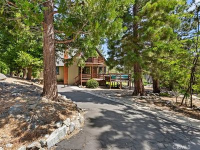 2300 Lausanne Dr, Wrightwood, CA, 92397