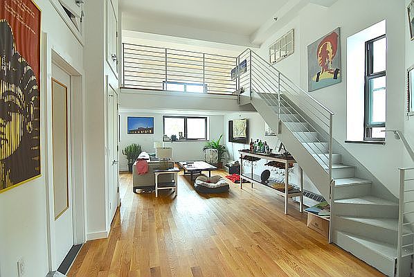 1st image of 85 Attorney St APT 3A
