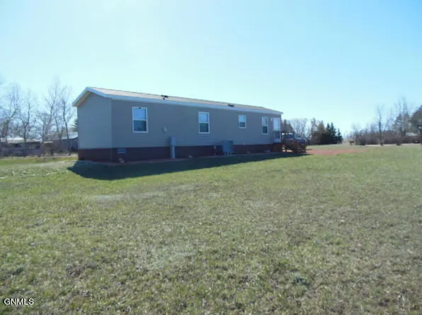 107 Walker Ln, Grassy Butte, ND 58634