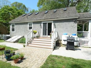 238 Roxbury Rd, Niantic, CT 06357
