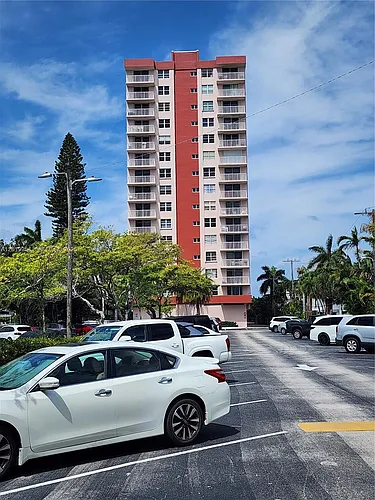 3161 S Ocean Dr Photo 1