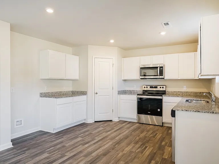 2599 Twin Leaf Ct SE — Photo 5