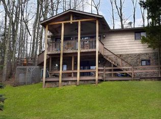 79 Flat Top Lake Rd, Ghent, WV 25843