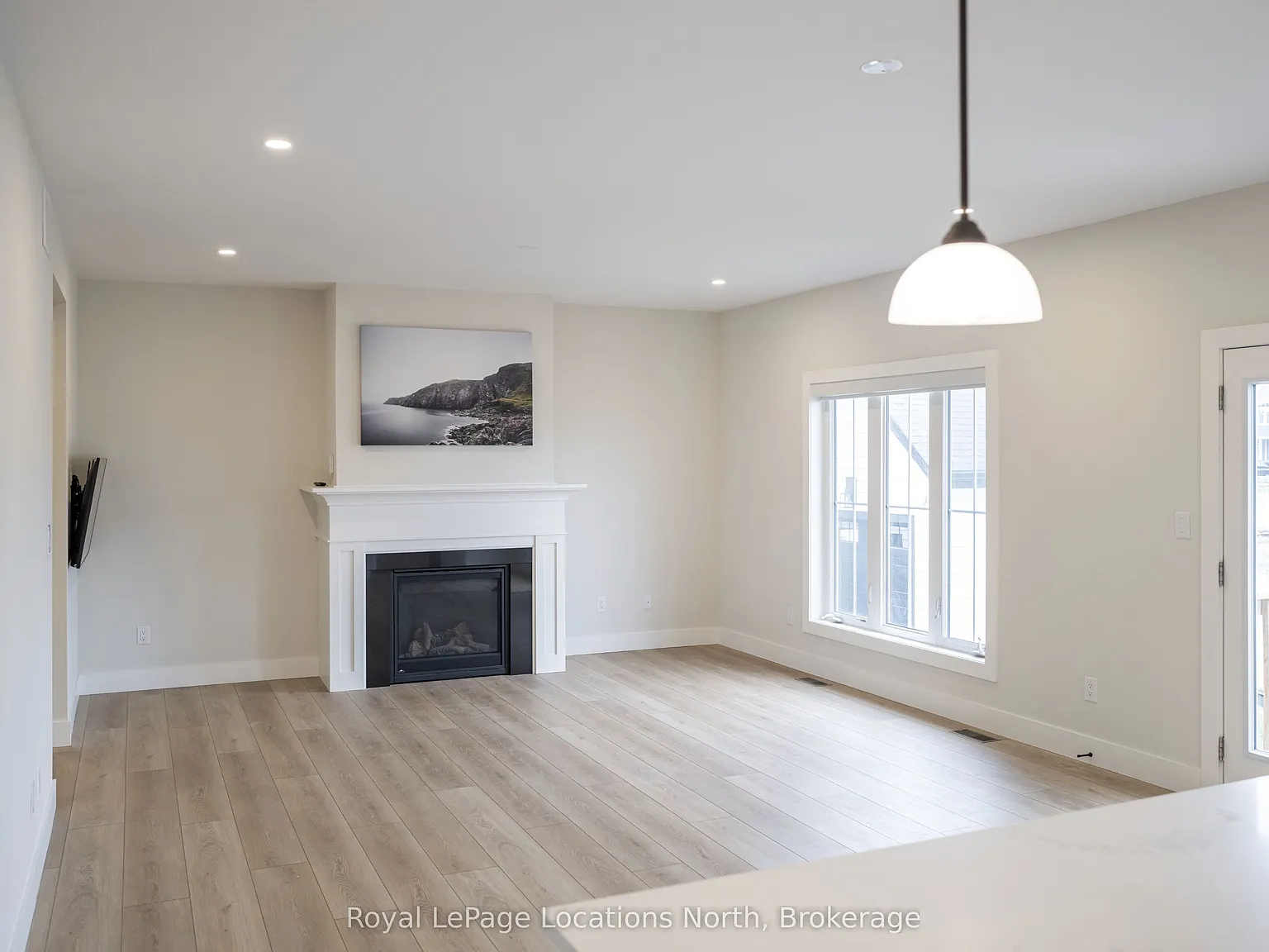 4 bed, $4,200 — Photo 3