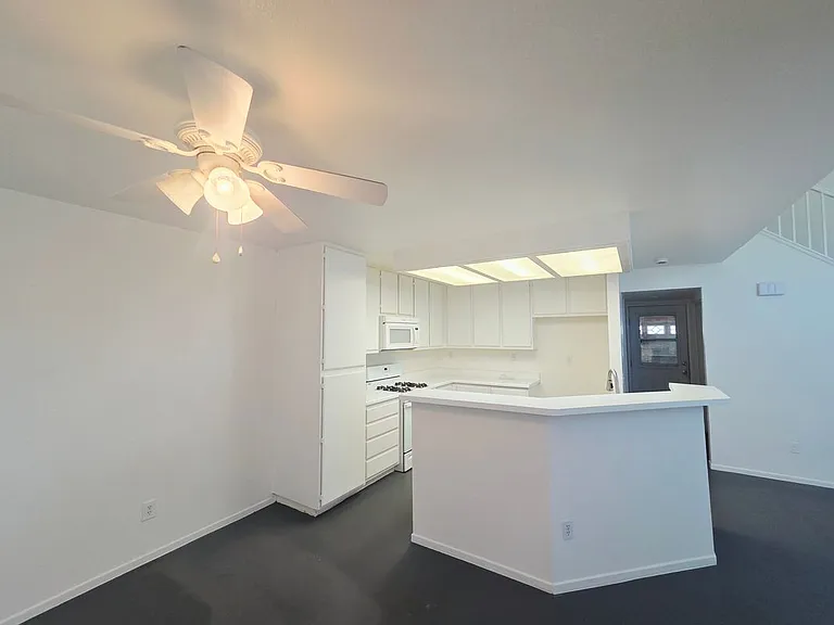 33178 Regatta Dr — Photo 3