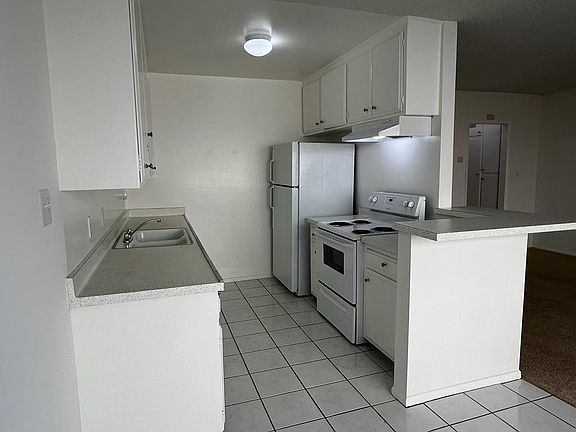 5th image of 15411 S Western Ave APT A