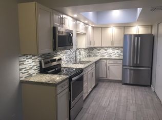 1949 N Swan Rd, Tucson, AZ 85712