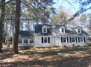 236 Sutton Ave, Reedville, VA 22539