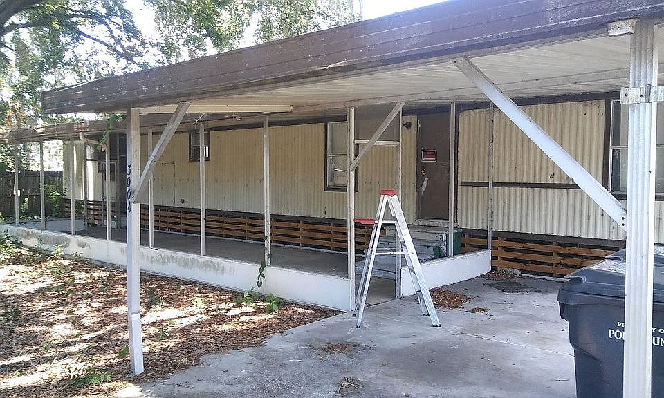 1st image of 3004 Vousden Ln