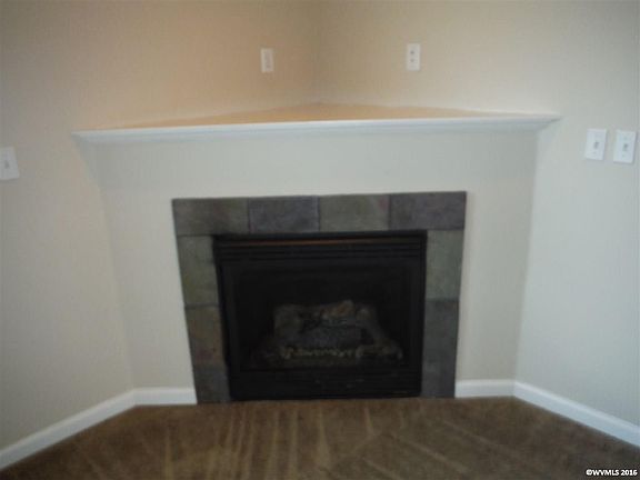 4th image of 1418 Glacier View St SE