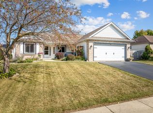 818 Calgary Way, Belvidere, IL 61008