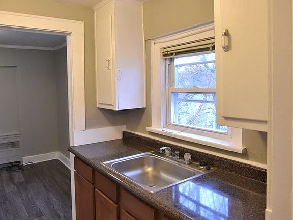 2nd image of 8 Lincoln Ave APT 3N