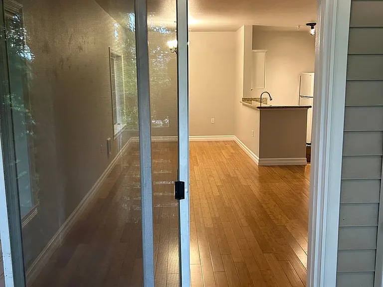 801 Rainier Ave N #B309 — Photo 17