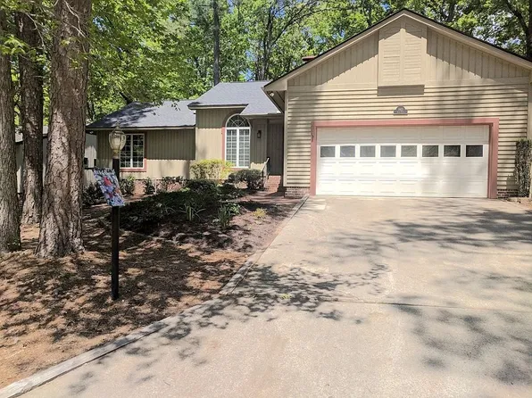 1813 Irish Blvd, Sanford, NC 27332