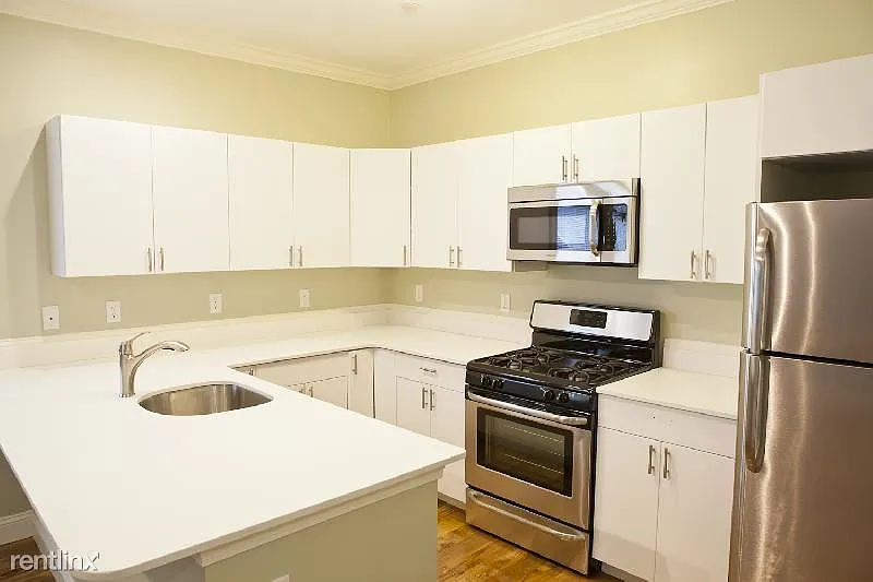 17 Imrie Rd. #1 Boston (Allston) Shared Unit Photo 1