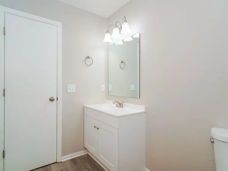 8336 Country Creek Dr — Photo 13