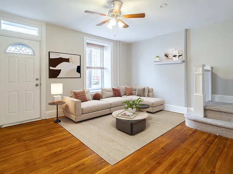 129 Krams Ave — Photo 3