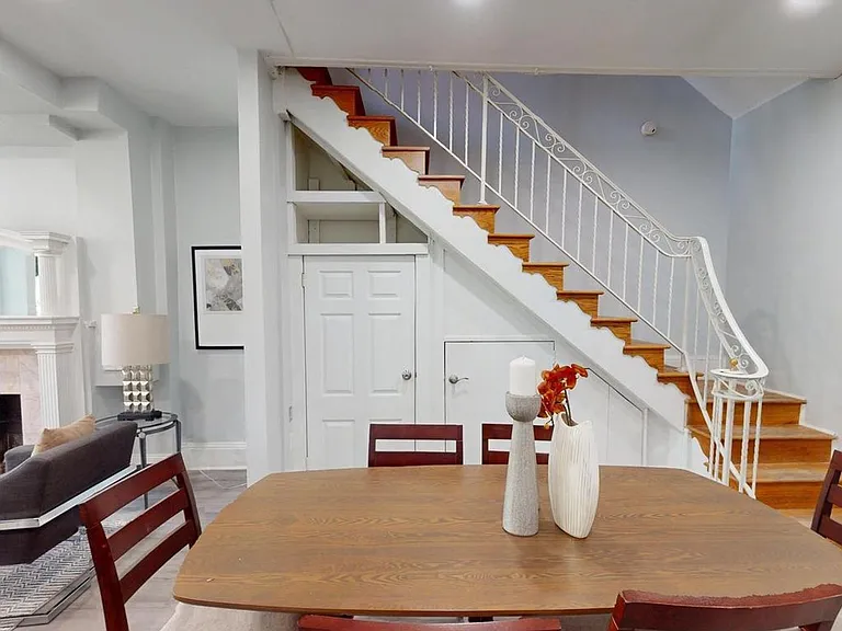 1228 Fairmont St NW — Photo 6