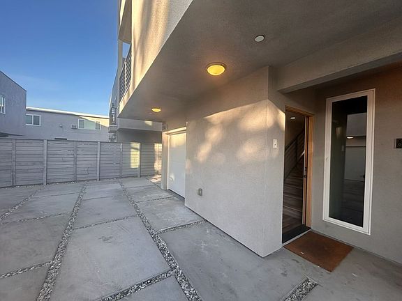 3rd image of 2304-2306 Carmona Ave
