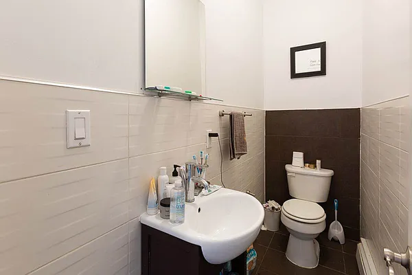 Rented by Double R Ventures LLC | media 26