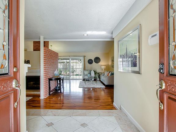 3rd image of 291 Cresta Vista Way