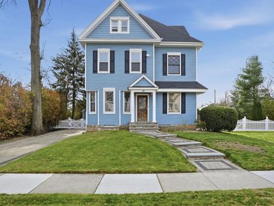 40 Meadow Street, Garden City, NY, 11530