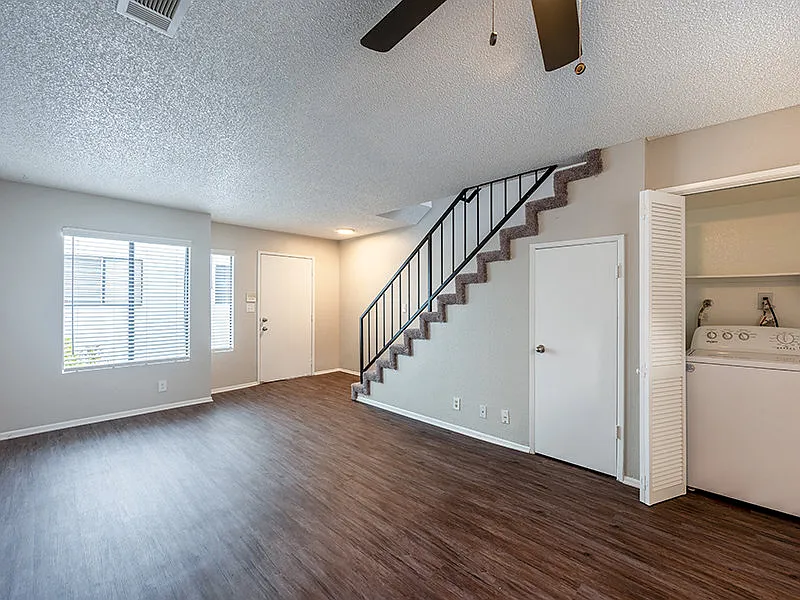 Galleria Townhomes — Photo 2