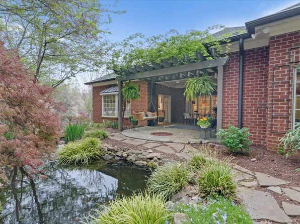 1100 Governors Ln, Forest, VA 24551