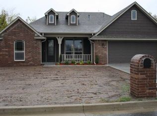 8365 Overlook Trl, Claremore, OK 74019