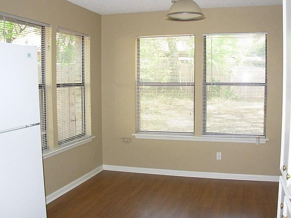 5th image of 6204 Bend Of The River Dr