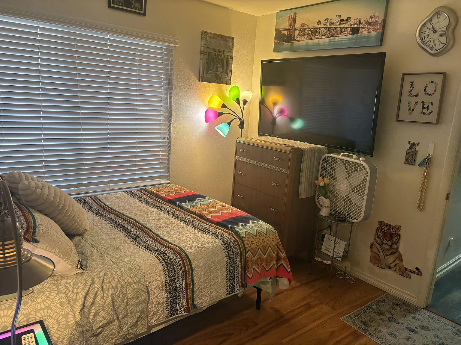 2 bed, 2.0 bath, 1500 sqft, $1,364 — Photo 2