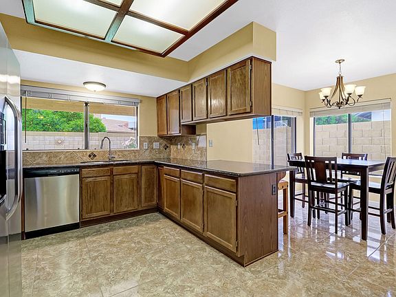 4th image of 12944 N 75th Dr