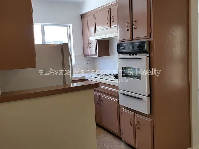 1005 N Curson Ave #5 — Photo 5
