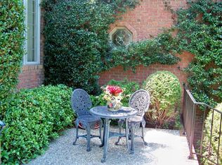 8 Peachtree Ln, Pinehurst, NC 28374