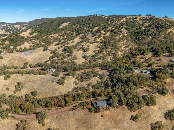 3380 Black Bart Trail, Redwood Valley, CA 95470