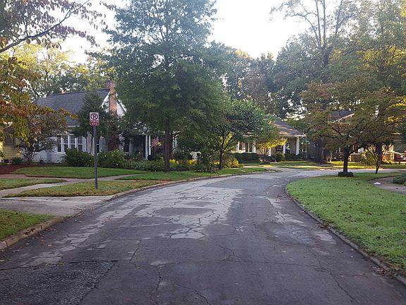5th image of 407 W Bessemer Ave