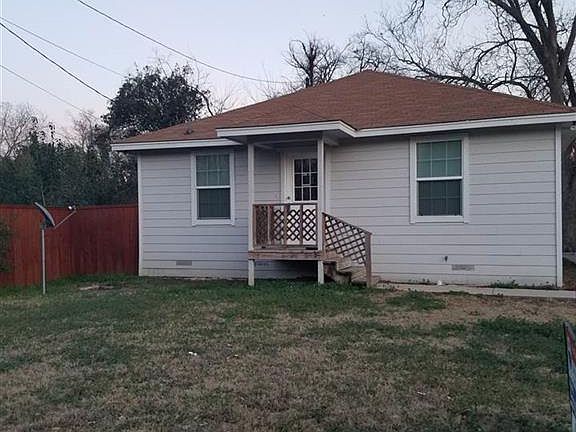 2nd image of 1002 Oakwood Ave