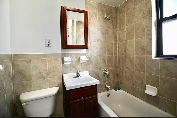 Rented by Hagstrom Management Inc | media 25