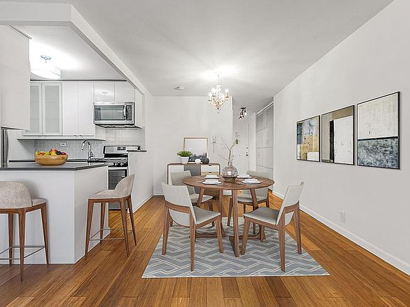3rd image of 7025 Yellowstone Blvd APT 12K