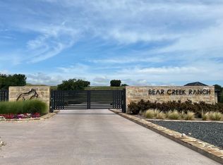 2043 Hidden Bluff Dr, Aledo, TX 76008