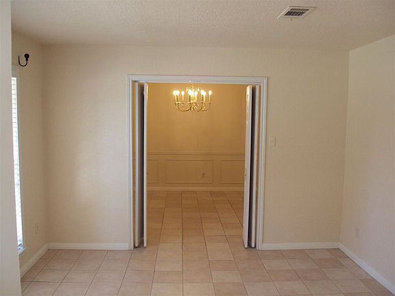 5th image of 4465 Pebble Beach Dr