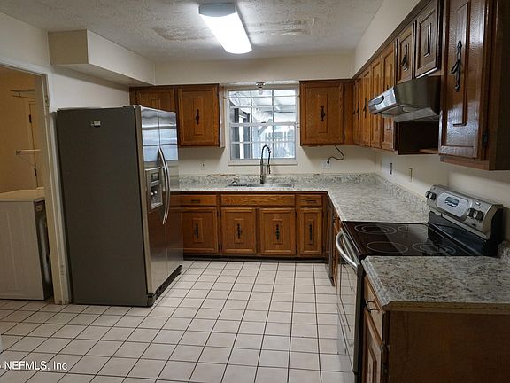 3rd image of 4616 ORTEGA FARMS Boulevard