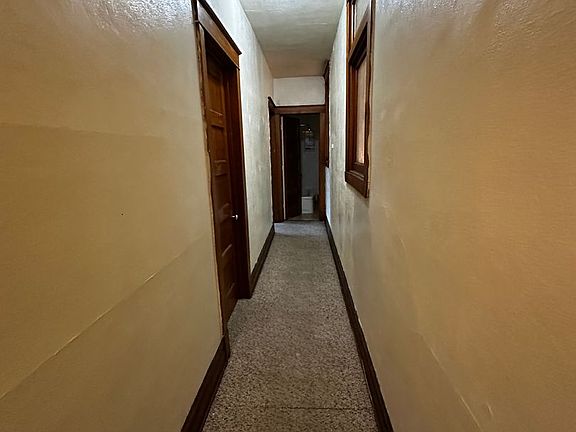 5th image of 607-609 E Milwaukee St #607-3